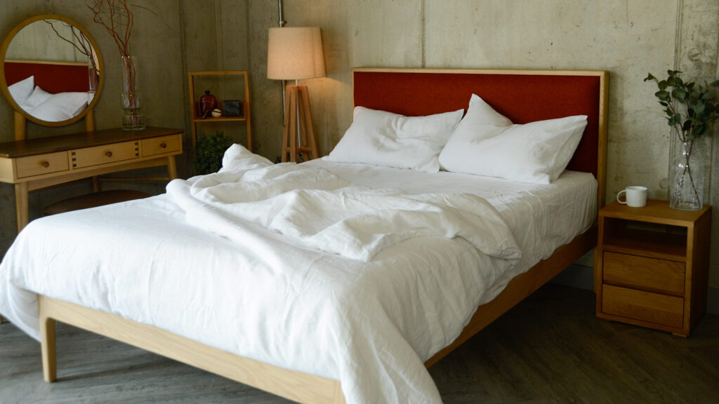 Carlisle Parquet Fire with Rumpled White Linen 1