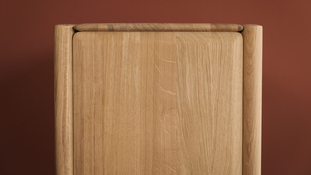 Ethnicraft Pi cupboard side detail