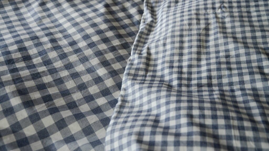 Gingham Bedding Navy Blue Reverse Pattern Detail