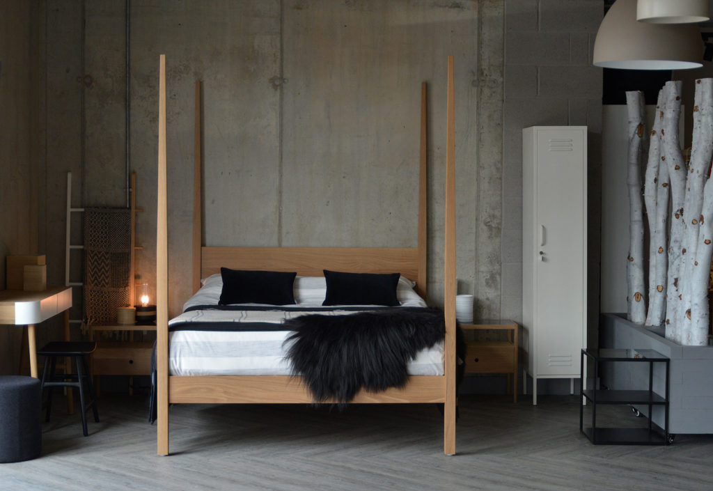 Hatfield tall post wooden bed in solid oak