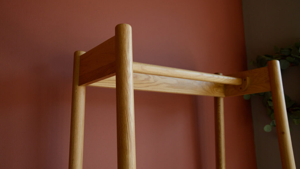 Oak Open Wardrobe Spindle Top