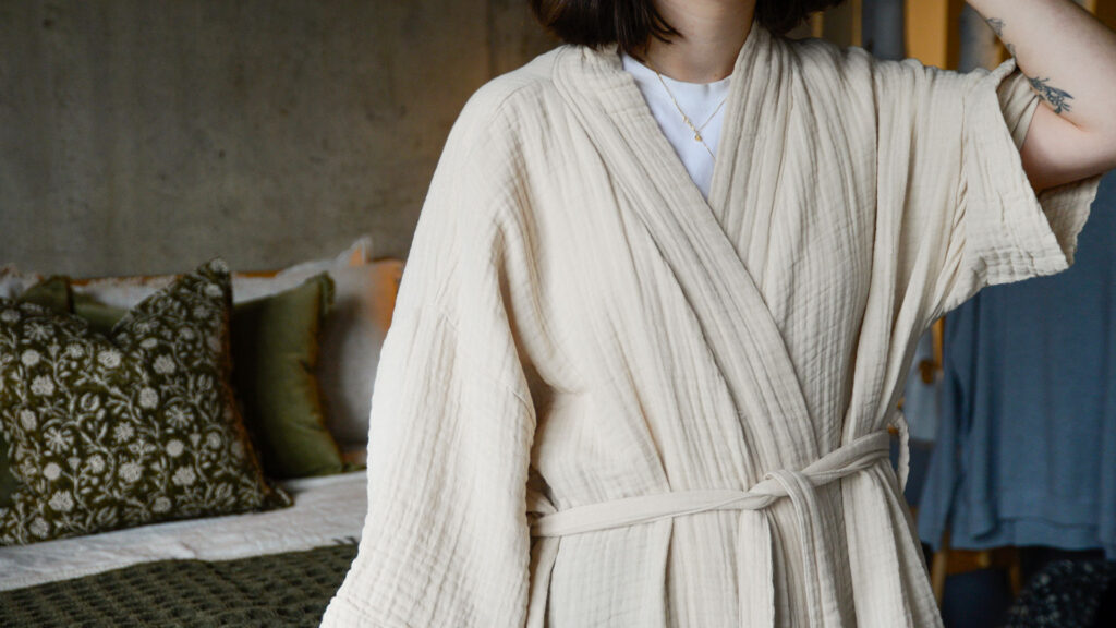 Organic Cotton Robes Stone Texture Detail