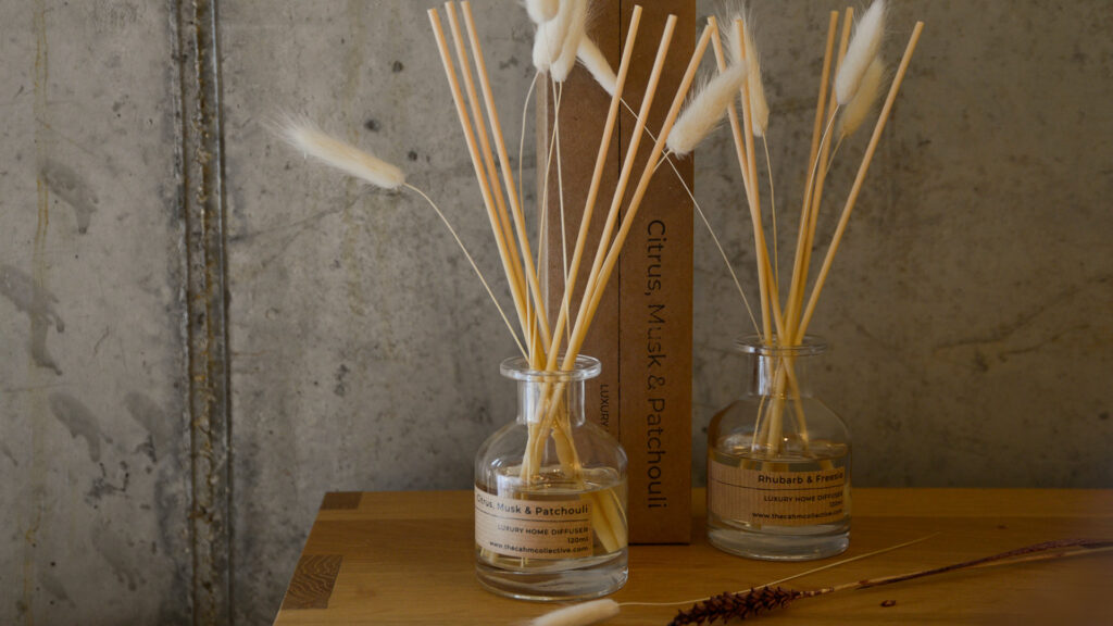 luxury glass room scent diffuser with reeds and bunny tails