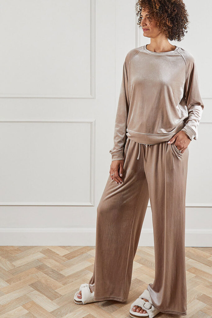 champagne colour loungewear top bottoms