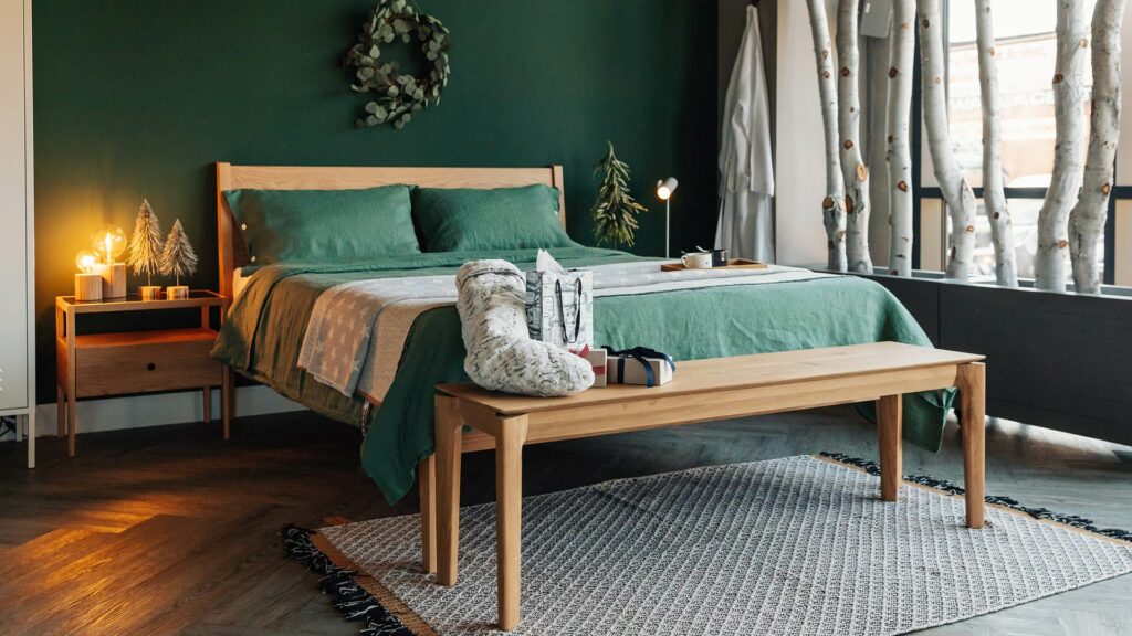 green linen bedding xmas look 1