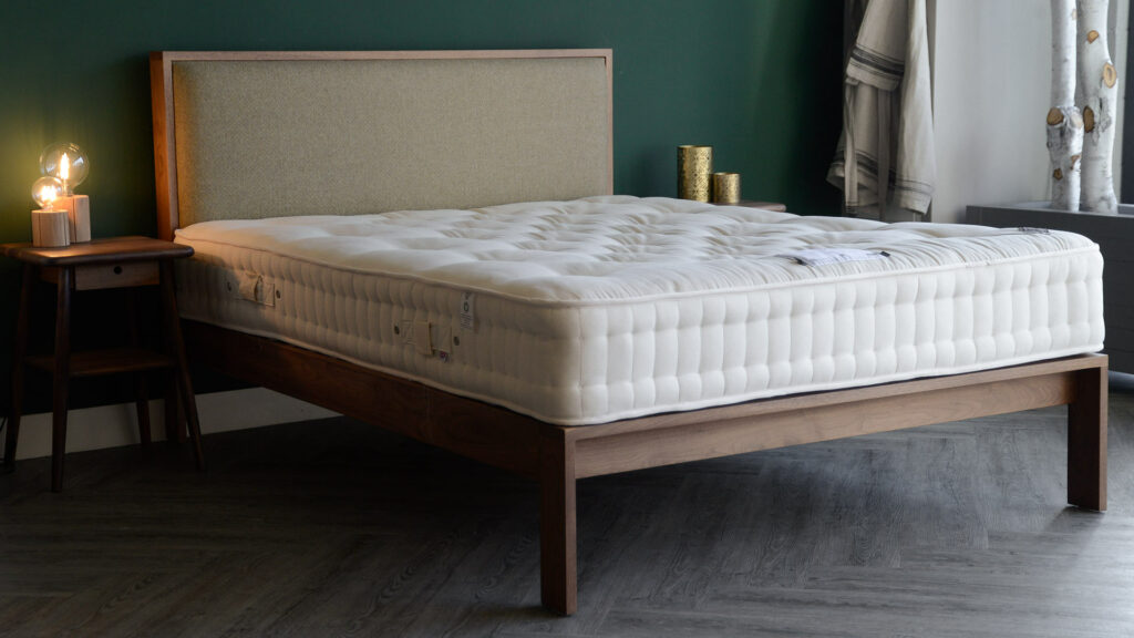 luxury organic mattress with 3000 springs