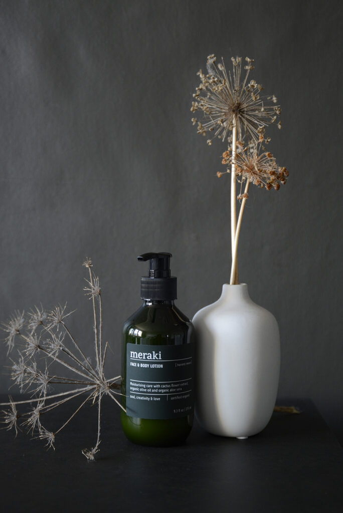meraki body lotion with blomus vase portrait