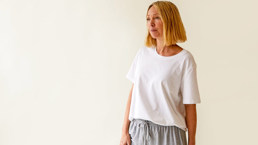 mia stretchy t shirt white