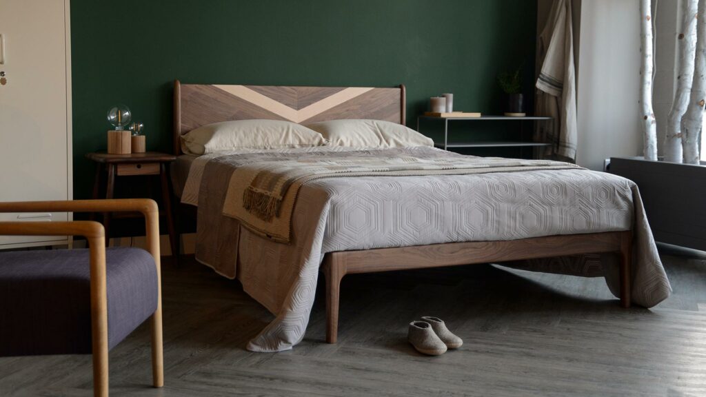 new hoxton with bold chevron 1920