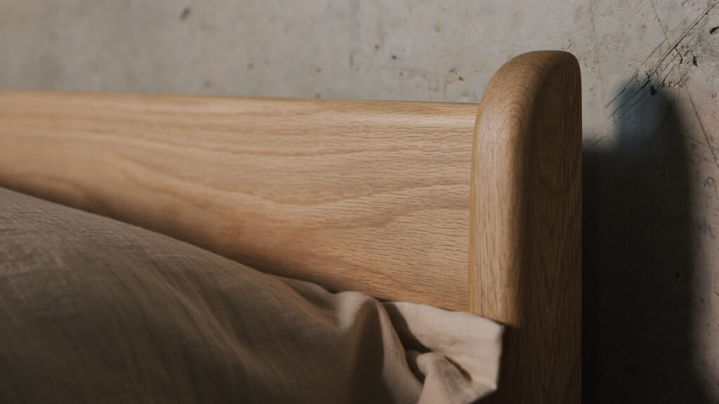 oak Pimlico headboard detail