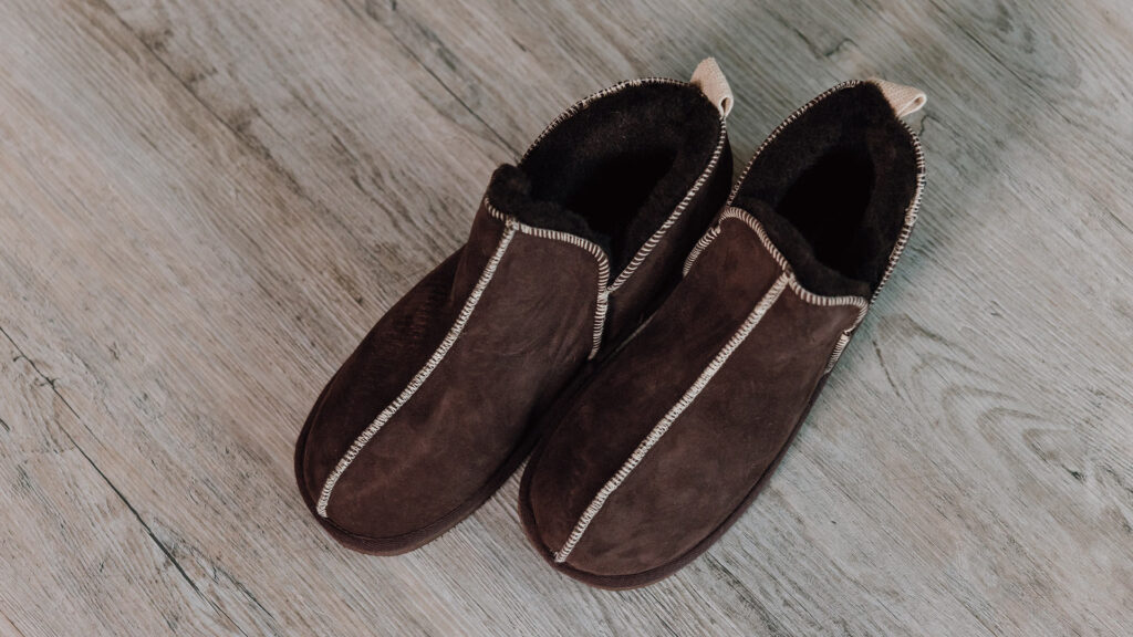 rich brown colour sheepskin slippers