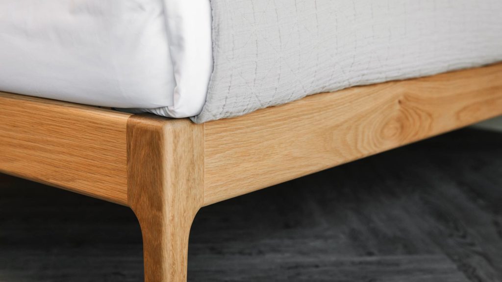 solid oak Bloomsbury bed leg detail
