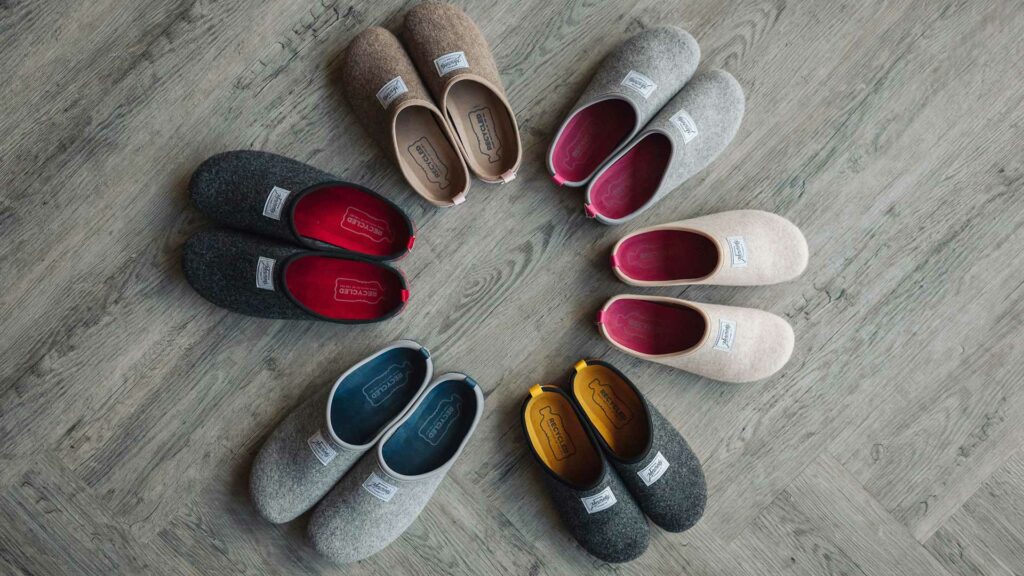 sustainable slippers colours