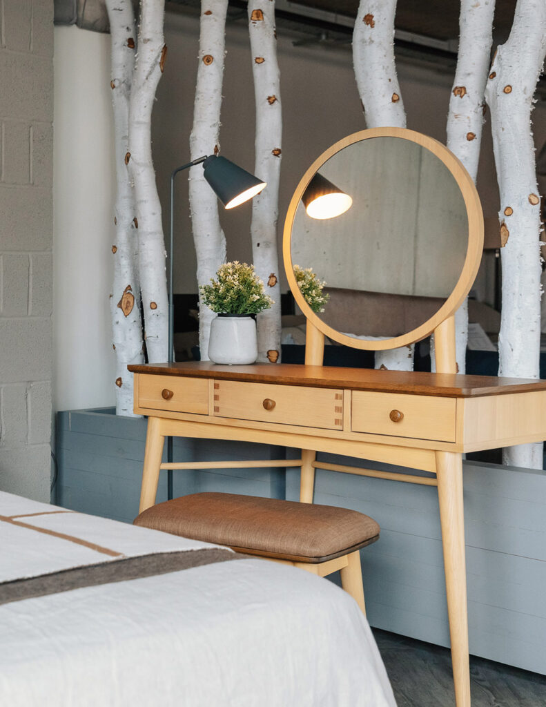 two tone dressing table portrait