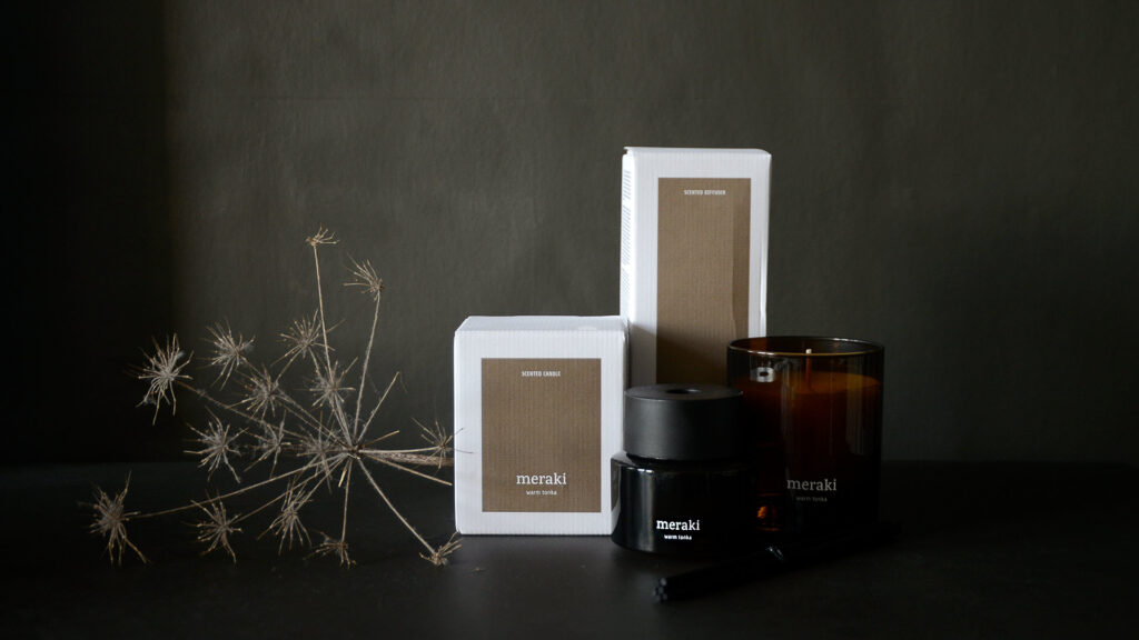 warm tonka scented candle diffuser